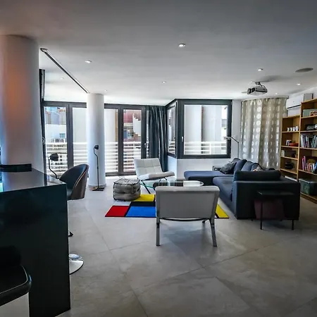 公寓 Babbel Apartment With Amazing Sea Views 托雷莫利诺斯