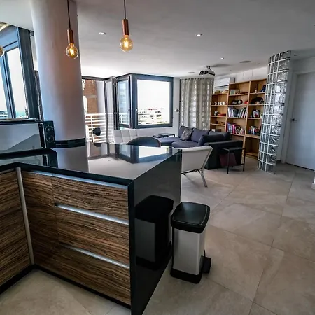 公寓 Babbel Apartment With Amazing Sea Views 托雷莫利诺斯
